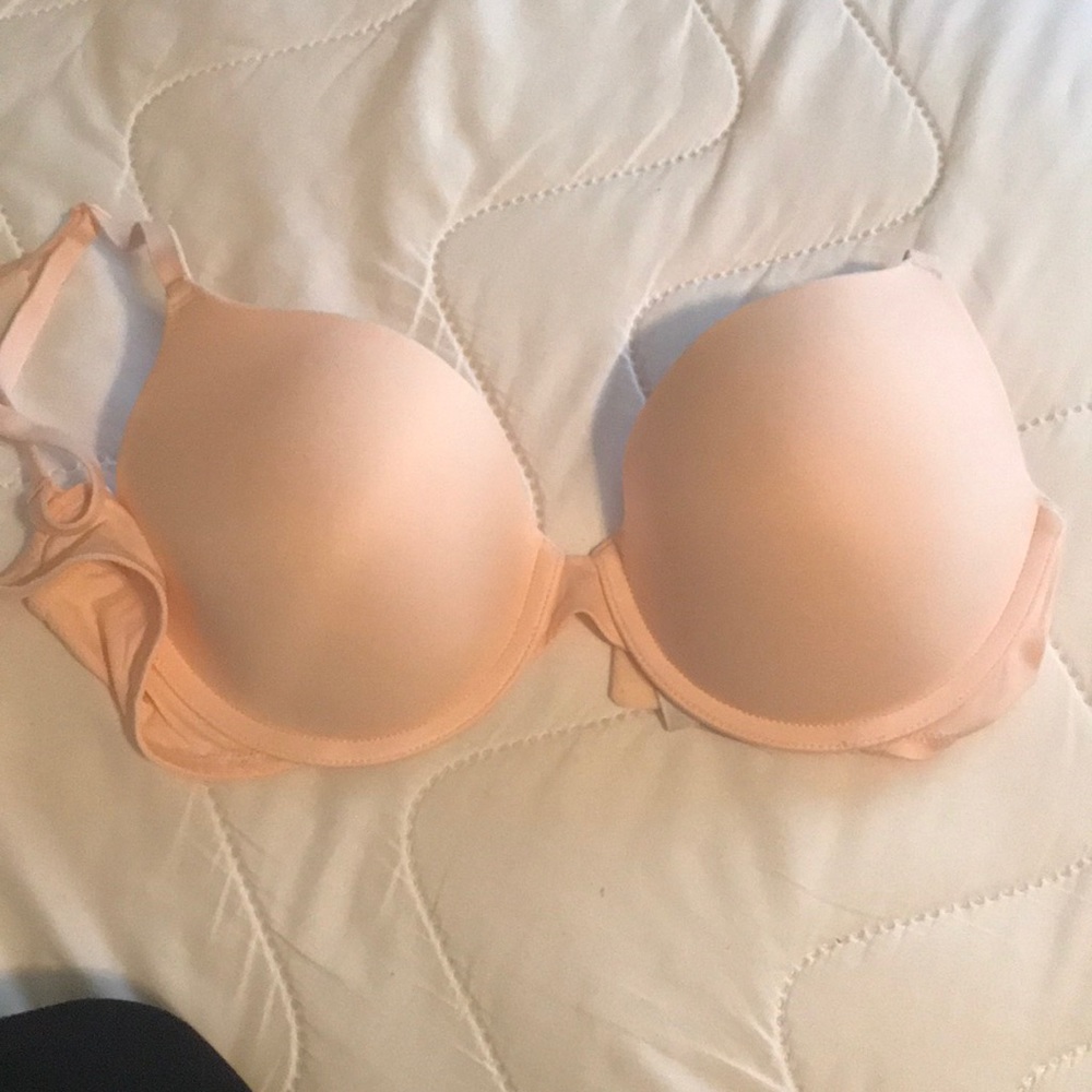 PINK Victoria’s Secret Wear Everywhere Bra 34C